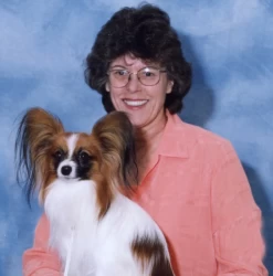 Dog Breeder: Sally Bacus (300)